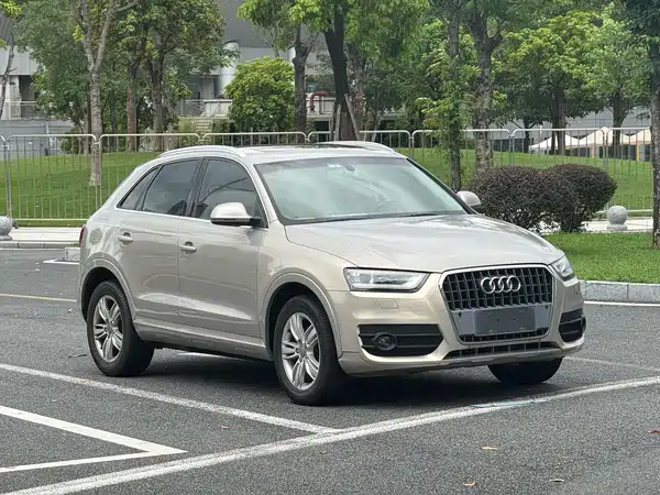 Audi Q3 2014