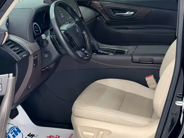 Toyota Vellfire 2023