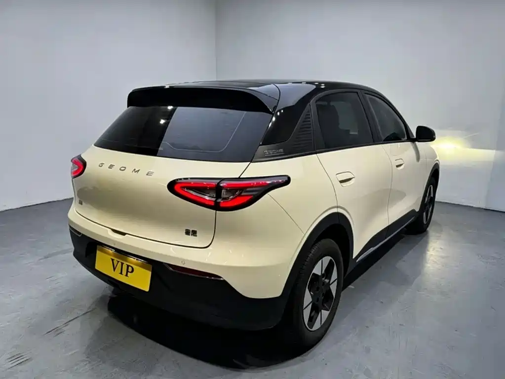 Geely Galaxy Starwish 2025 — фото 5