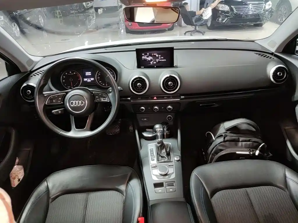 Audi A3 2021 — фото 10