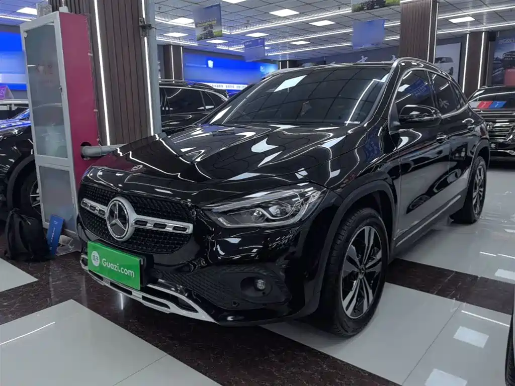 Mercedes-Benz GLA 2022 — фото 1