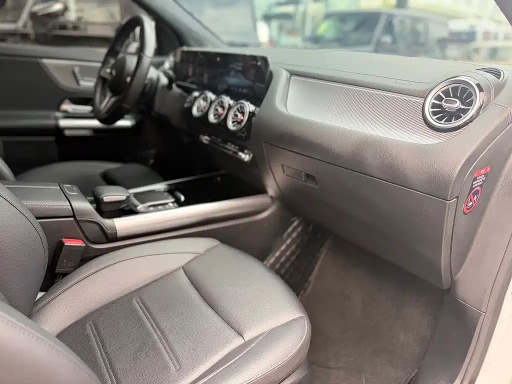 Mercedes-Benz GLA 2023 — фото 22