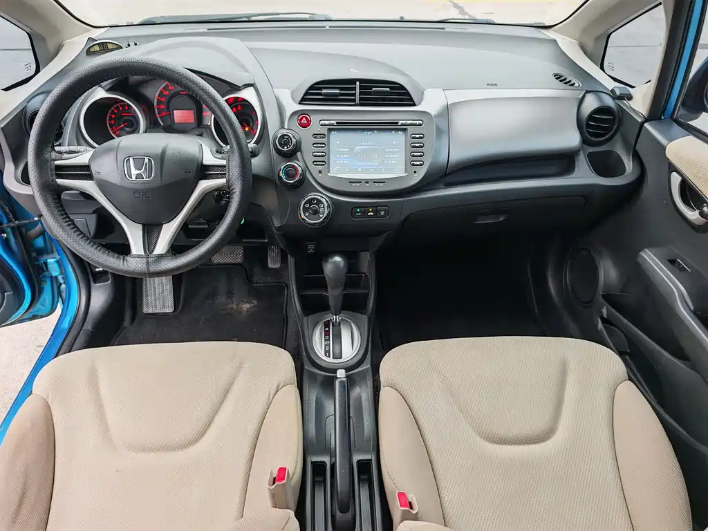 Honda Fit 2014 — фото 16