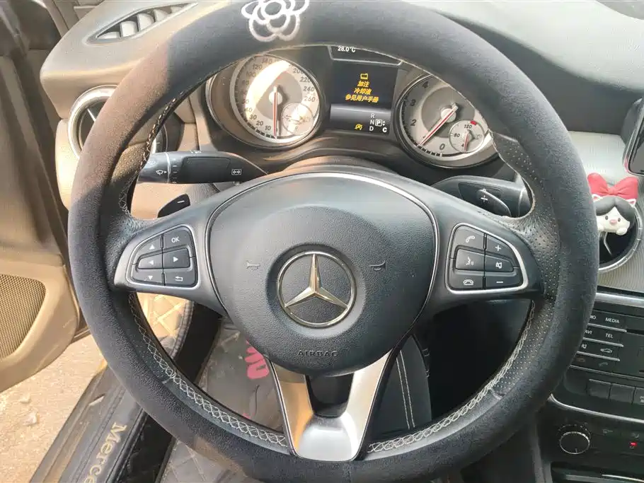 Mercedes-Benz CLA 2016 — фото 15