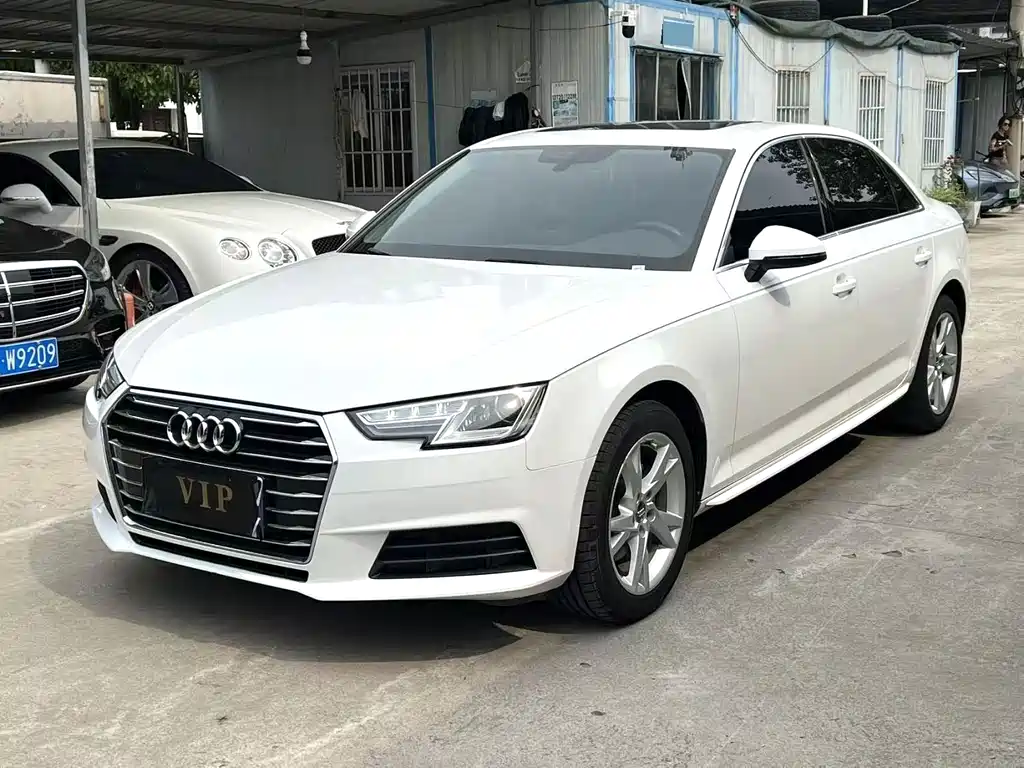 Audi A4L 2017