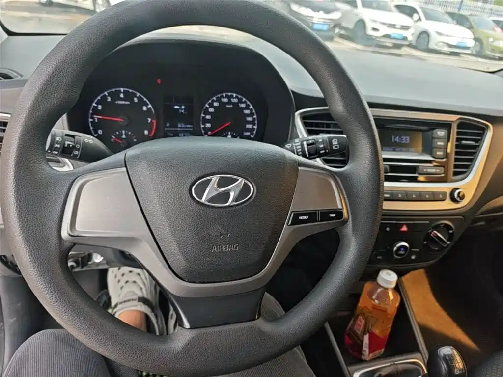 Hyundai Verna RV 2018 — фото 6