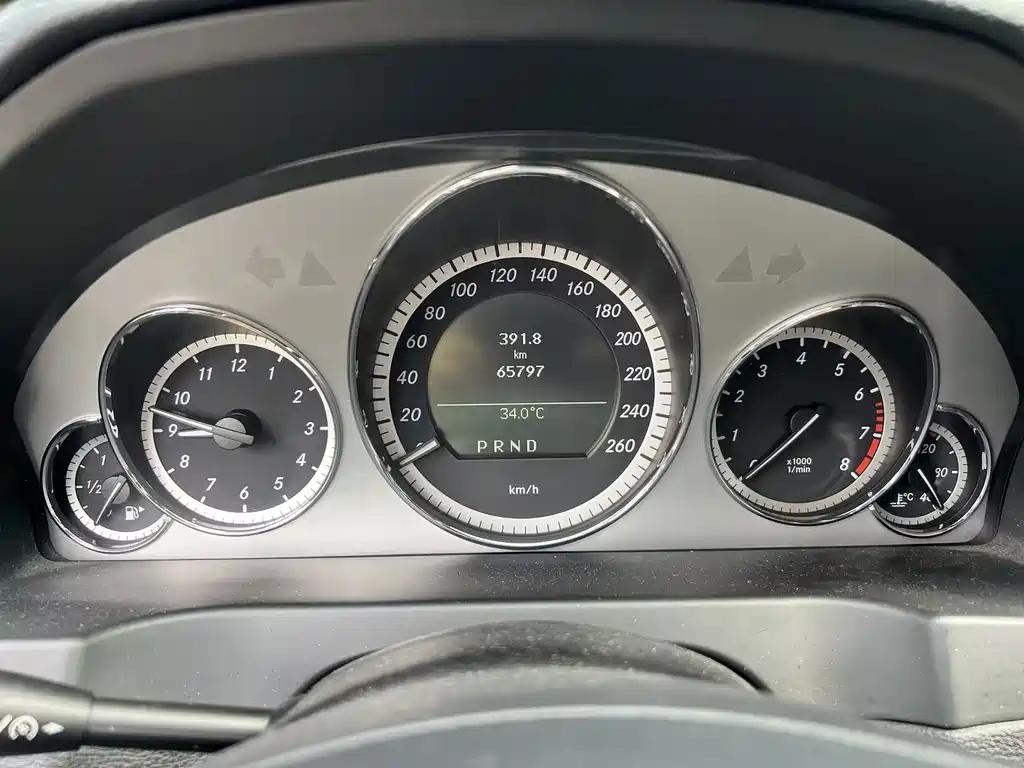Mercedes-Benz E-Class 2011