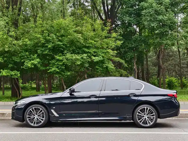 BMW 5 Series 2023