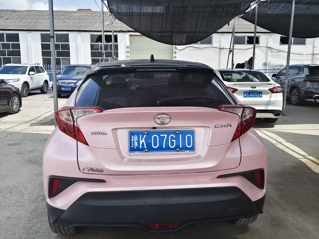Toyota C-HR 2019 — фото 5