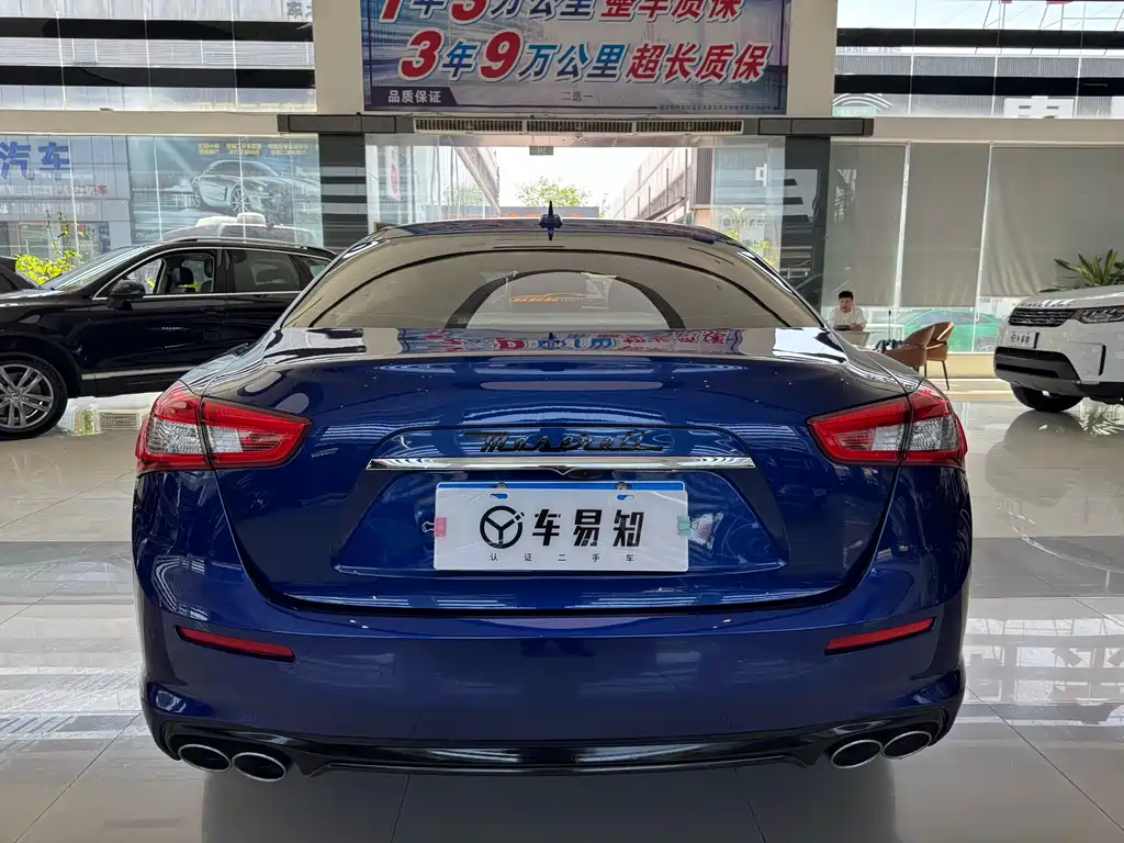 Maserati Ghibli 2019 — фото 16