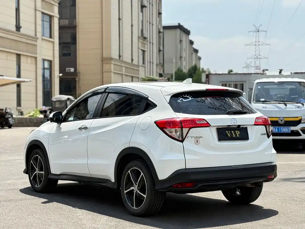 Honda Vezel 2022 — фото 9