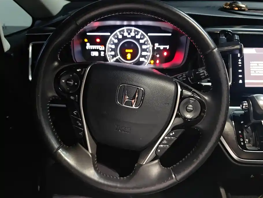 Honda Elysion 2019 — фото 15