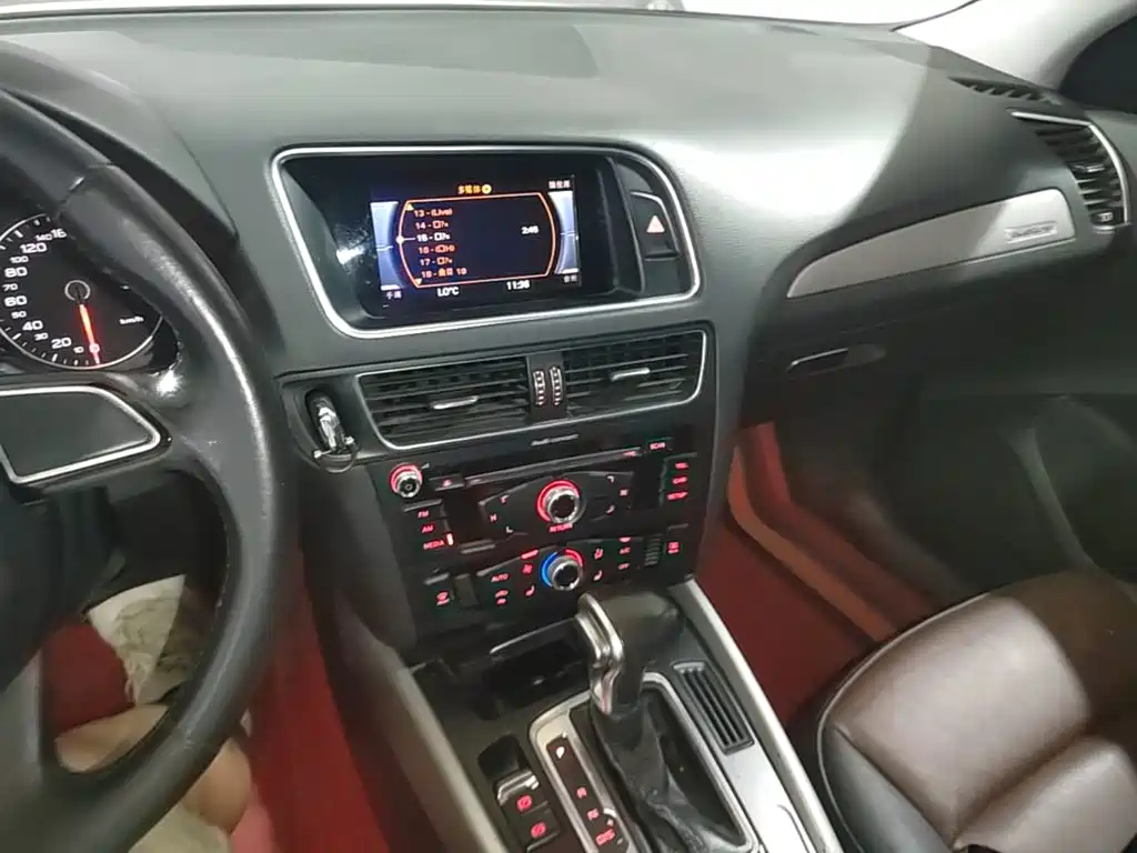 Audi Q5 2017 — фото 13