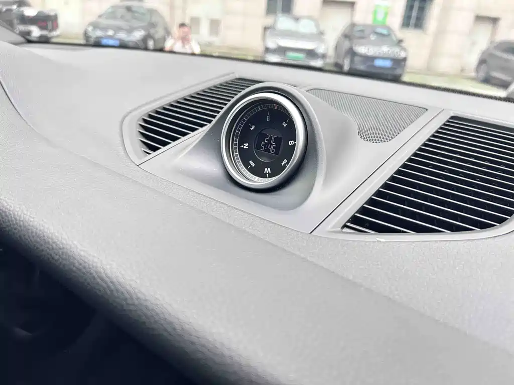 Porsche Macan 2020 — фото 13