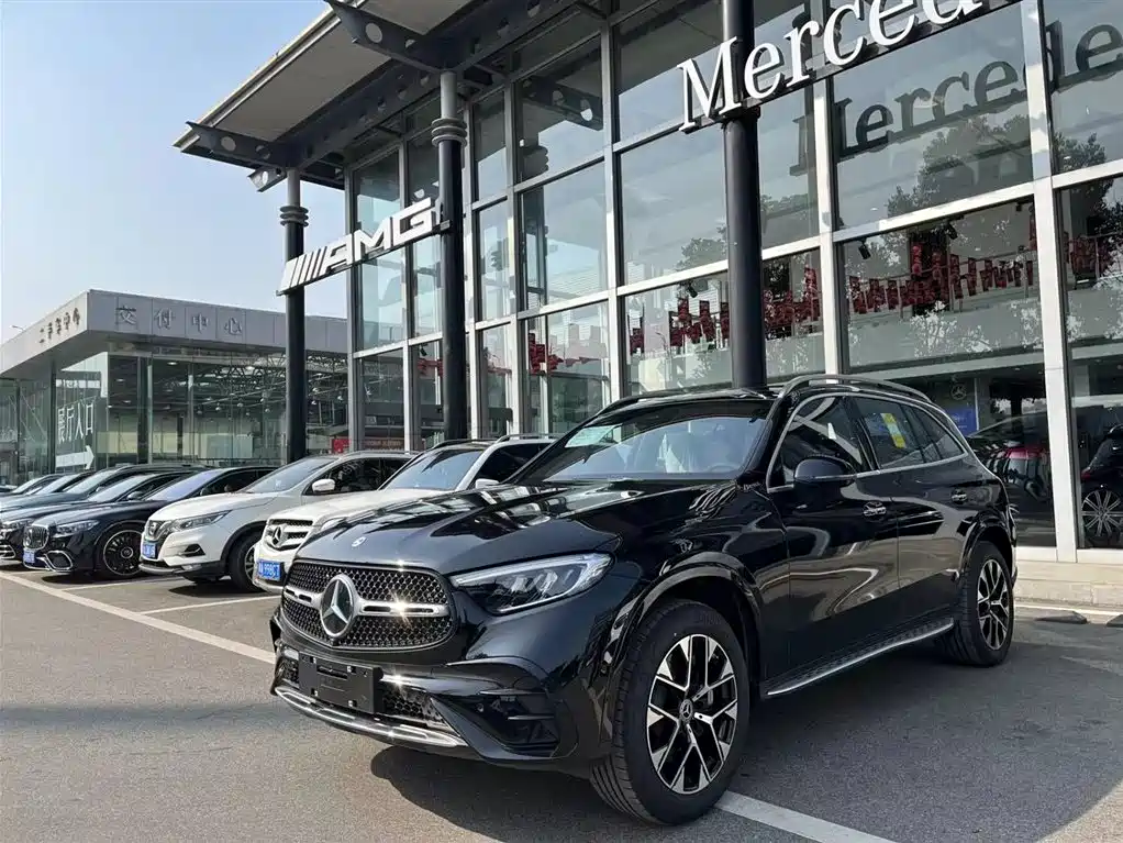 Mercedes-Benz GLC EV — фото 1