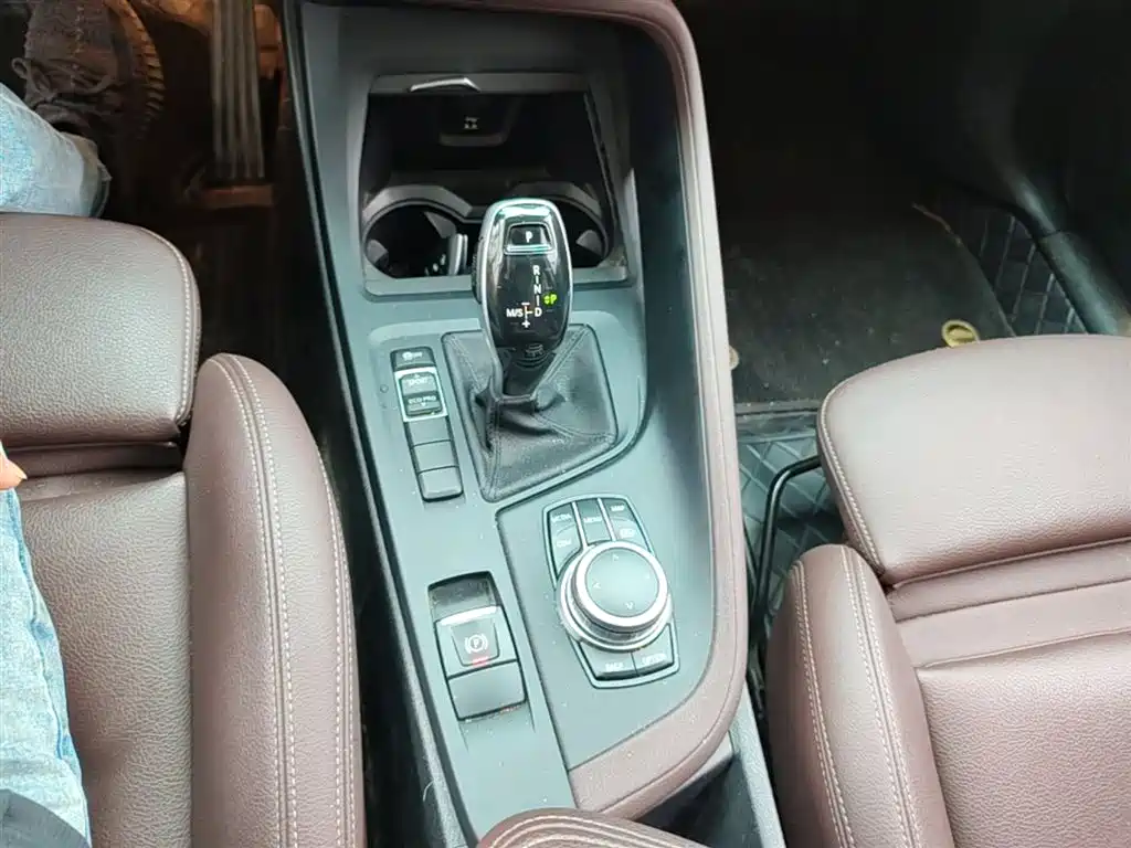 BMW X1 2022 — фото 14