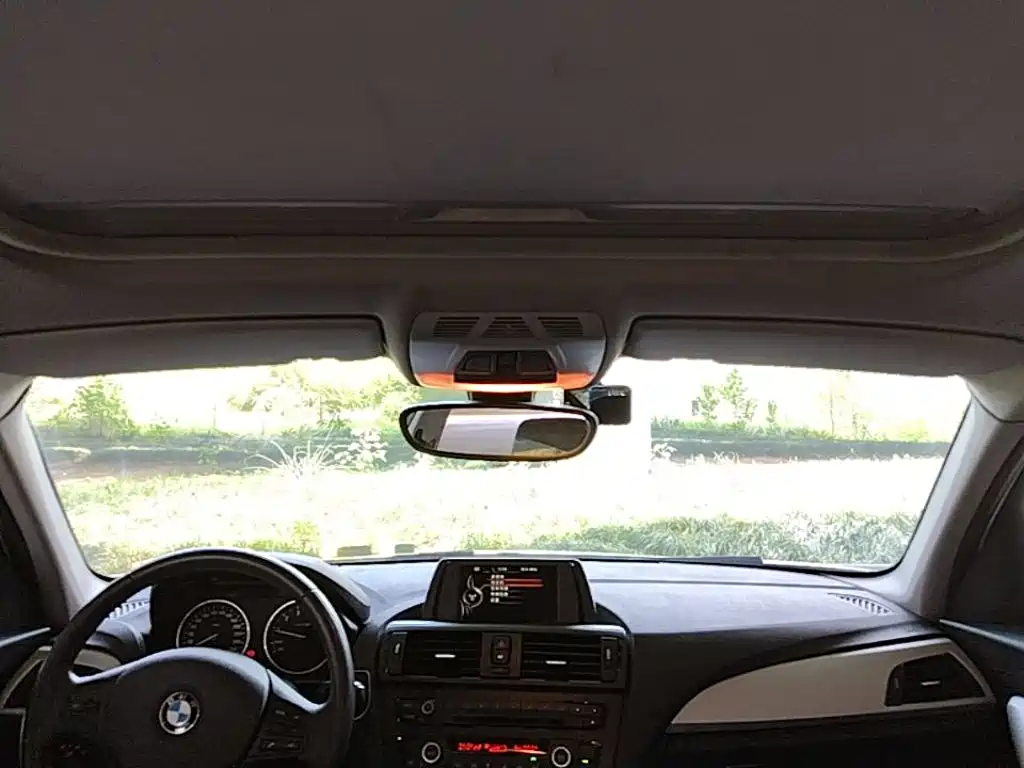 BMW 1 Series 2015 — фото 18
