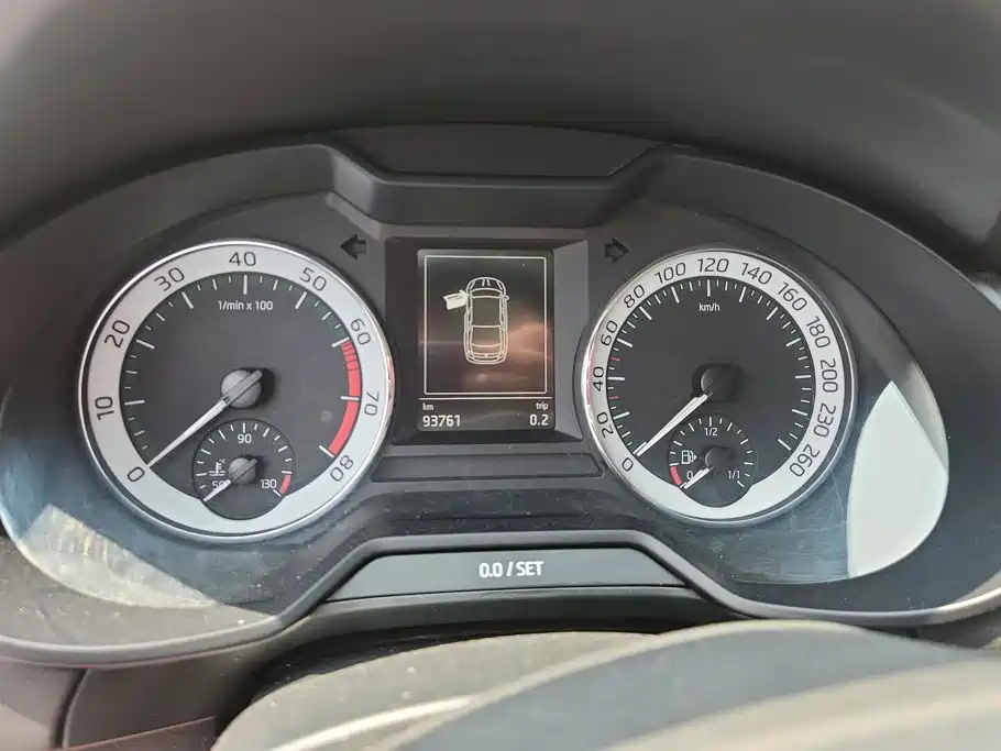 Skoda Octavia 2018 — фото 14