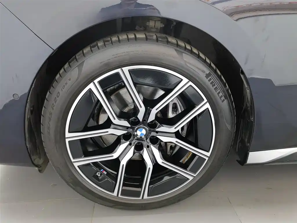 BMW 7 Series 2023 — фото 17