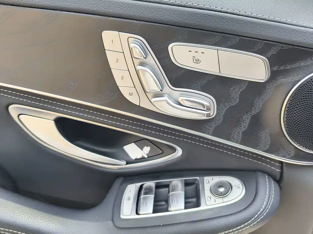 Mercedes-Benz C-Class 2016 — фото 17