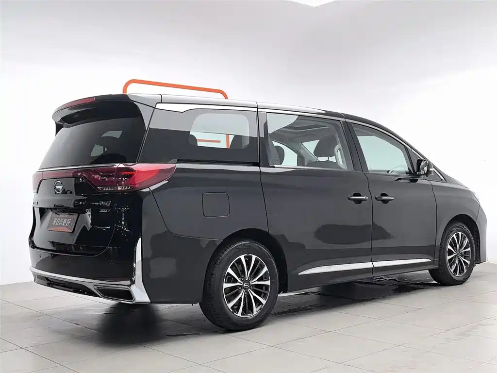 GAC Motor Trumpchi M8 2022 — фото 2