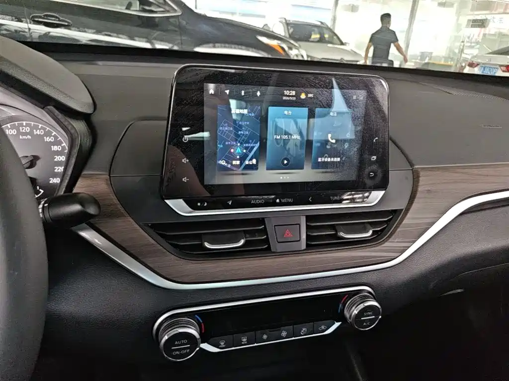Nissan Teana 2022 — фото 13