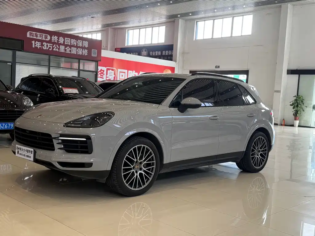 Porsche Cayenne 2023 — фото 1