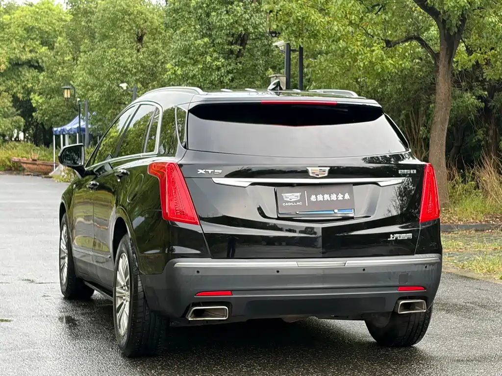 Cadillac XT5 2019 — фото 19