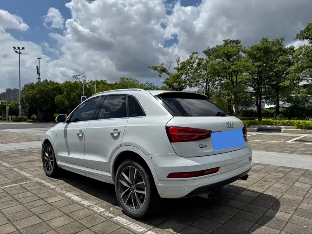 Audi Q3 2016 — фото 9