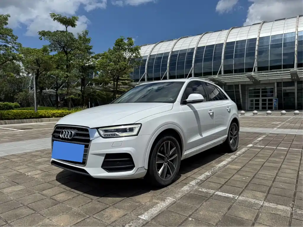 Audi Q3 2016 — фото 1