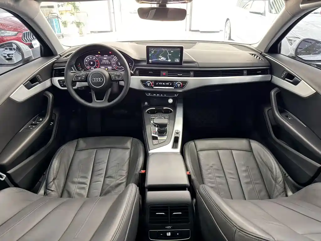 Audi A4L 2019