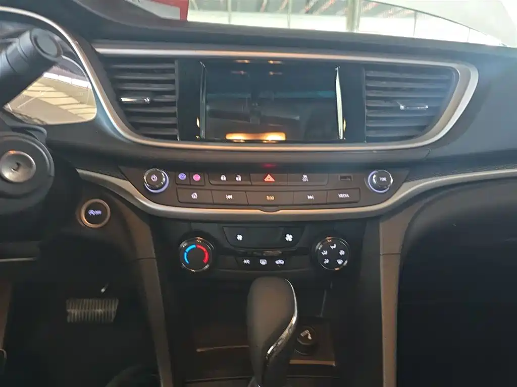 Buick Excelle 2021 — фото 13