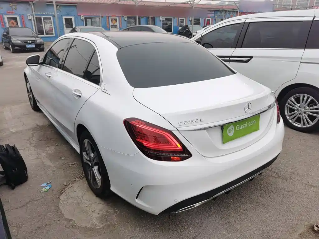 Mercedes-Benz C-Class 2018
