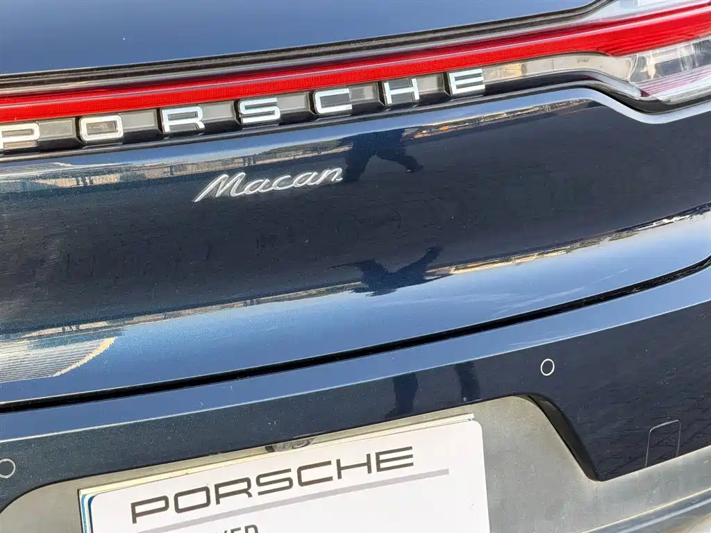 Porsche Macan 2020 — фото 10