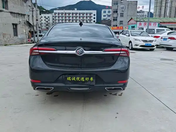Buick LaCrosse 2021