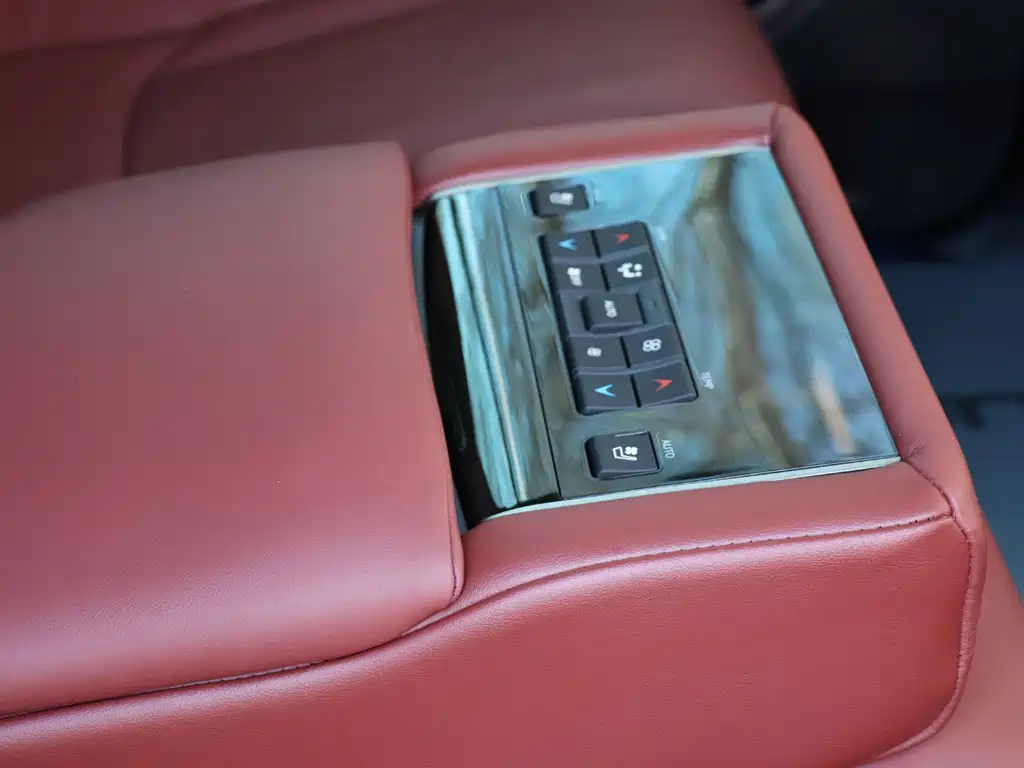 Lexus LX 2020 — фото 18