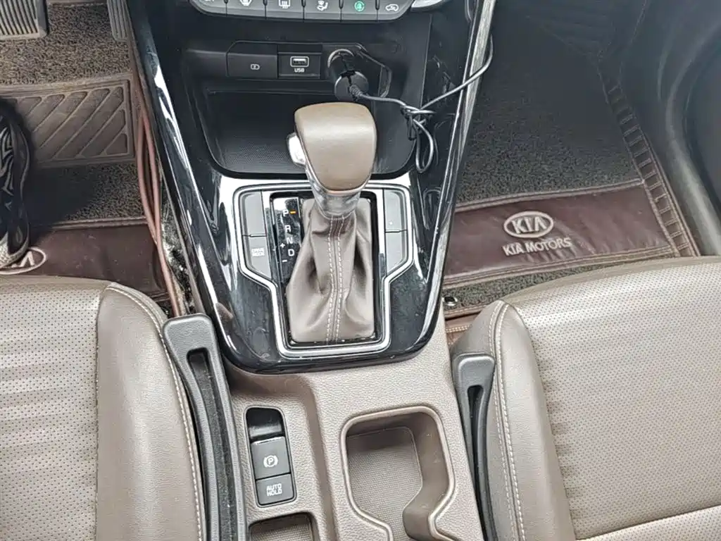 Kia Sportage 2018 — фото 14