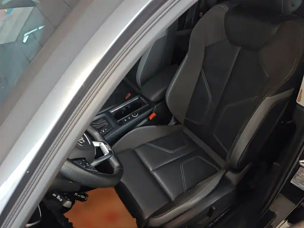 Audi Q3 Sportback 2022 — фото 15