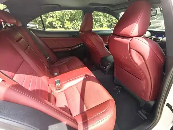 Lexus IS 2016