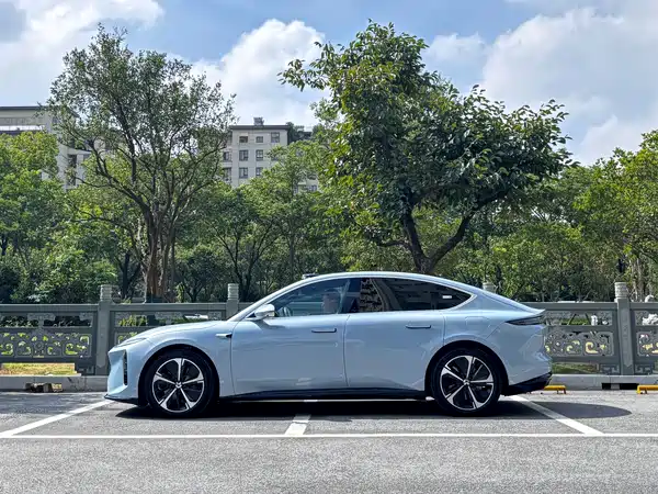 NIO ET5 2025