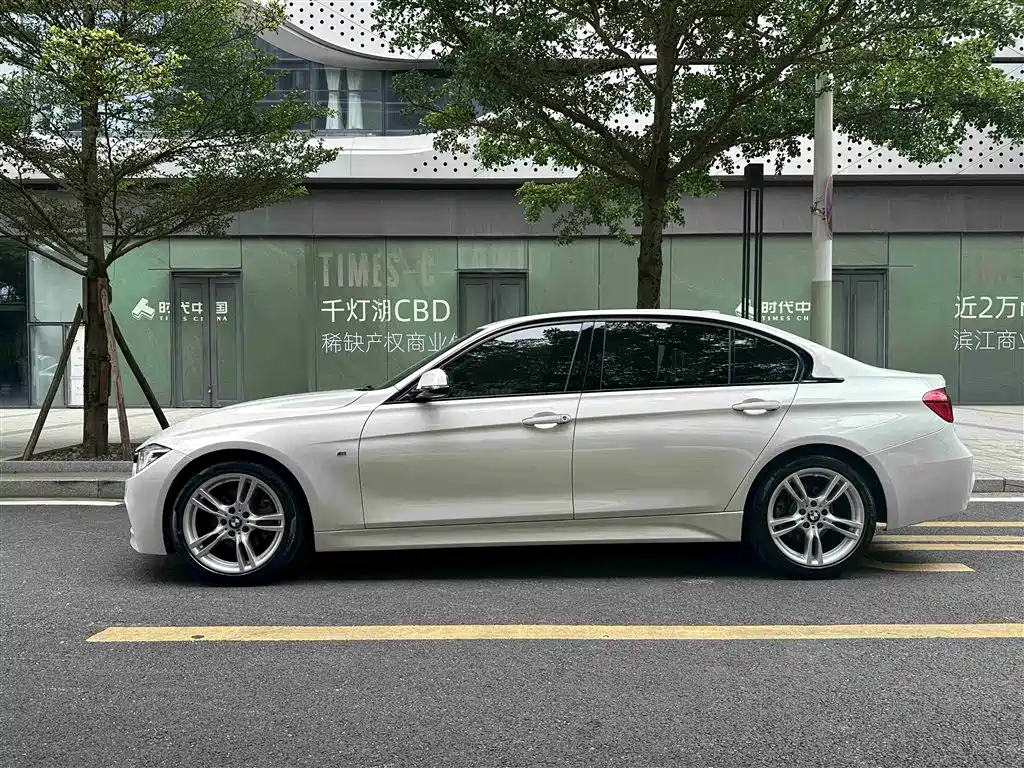 BMW 3 Series 2017 — фото 4