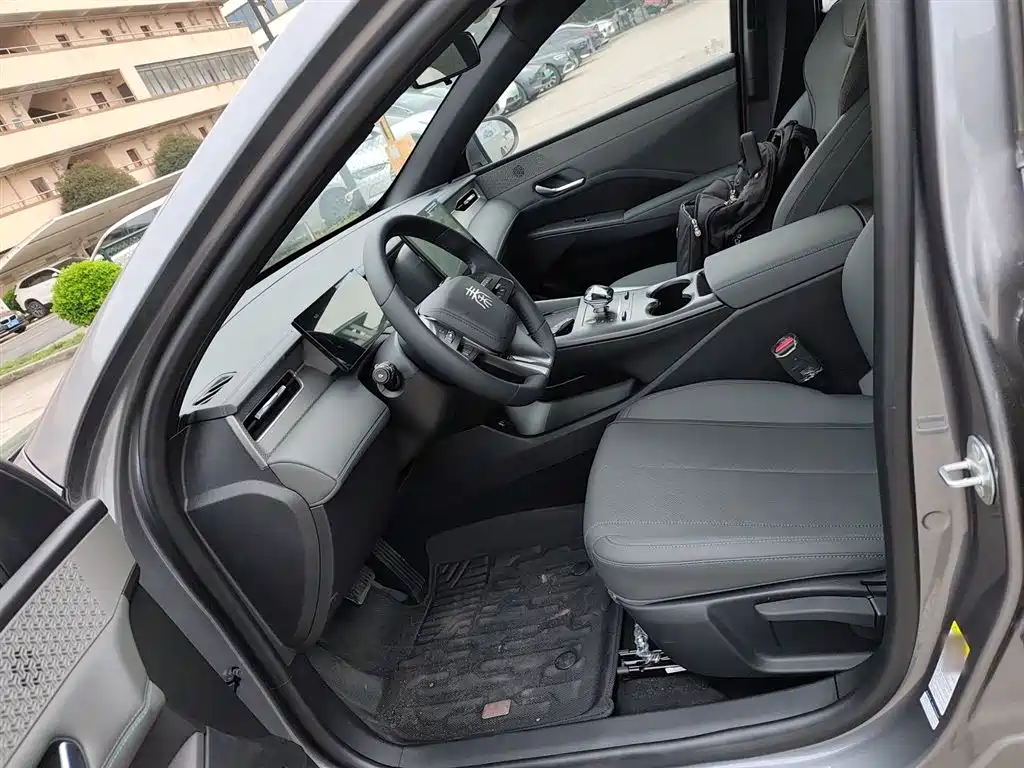 BYD Qin PLUS 2025 — фото 15