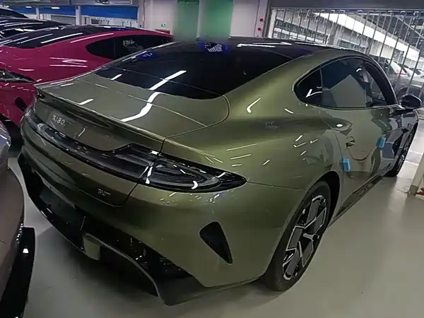 Xiaomi SU7 2025