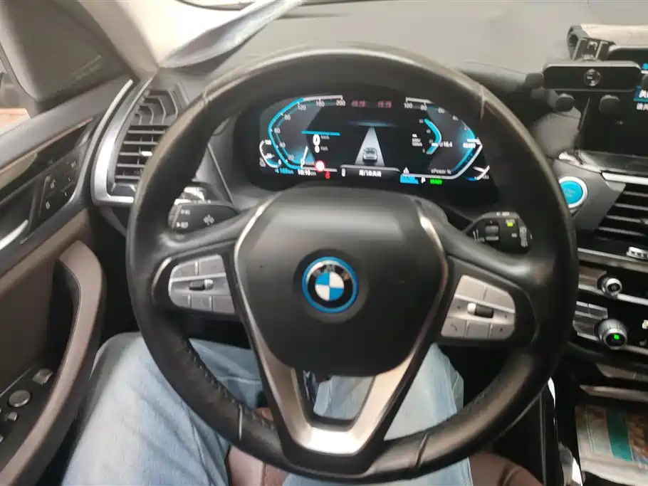 BMW iX3 2021 — фото 15