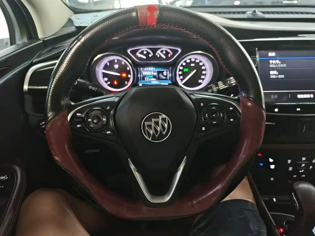 Buick Envision Plus 2021 — фото 11