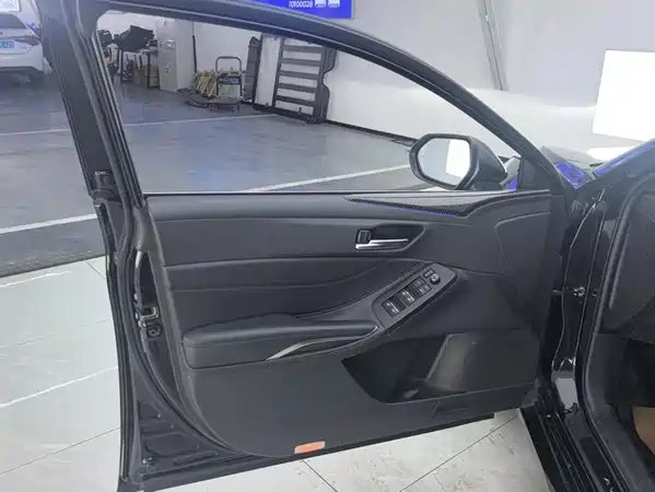 Toyota Avalon 2021