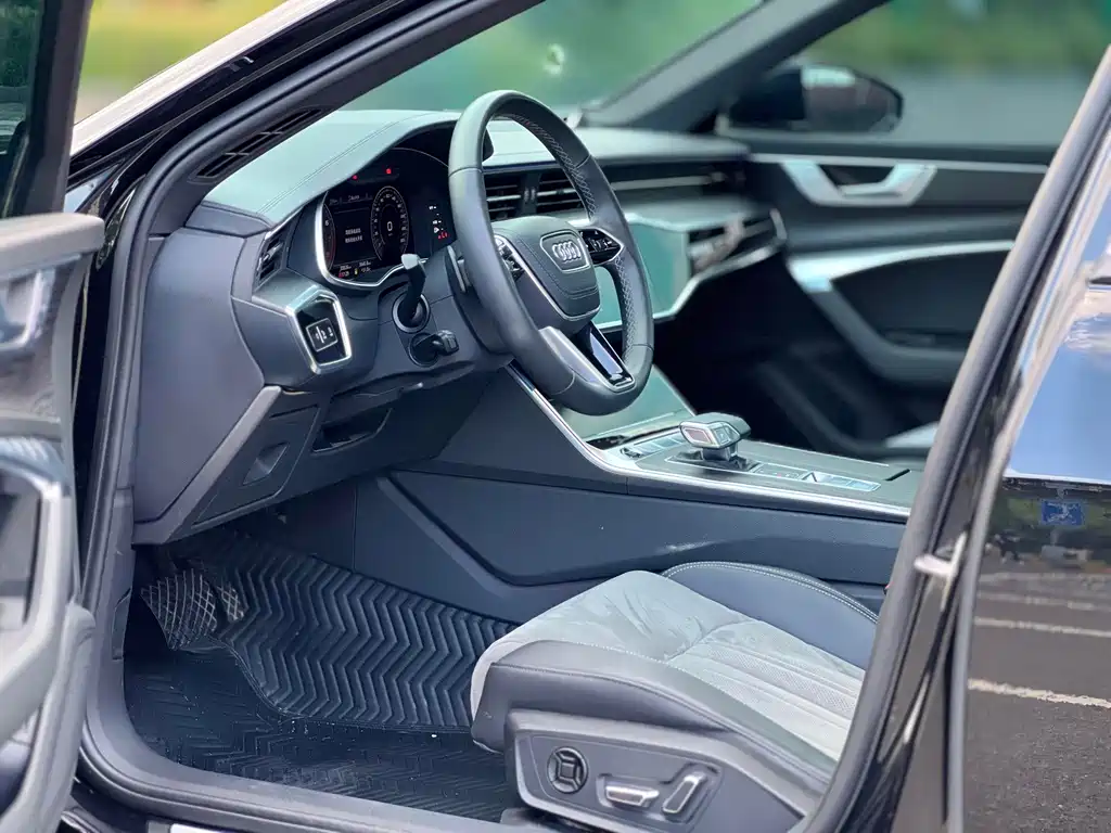 Audi A6L 2023