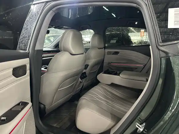 Geely Galaxy Starshine 8 2025