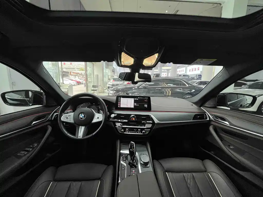 BMW 5 Series 2023 — фото 12