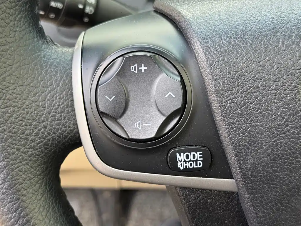 Toyota Camry 2017 — фото 14